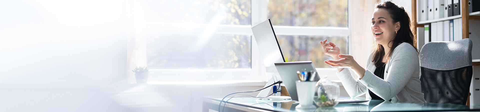A student attending an online information session.
