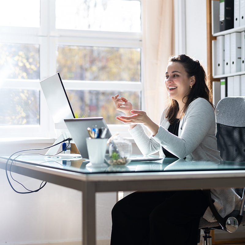 A student attending an online information session.